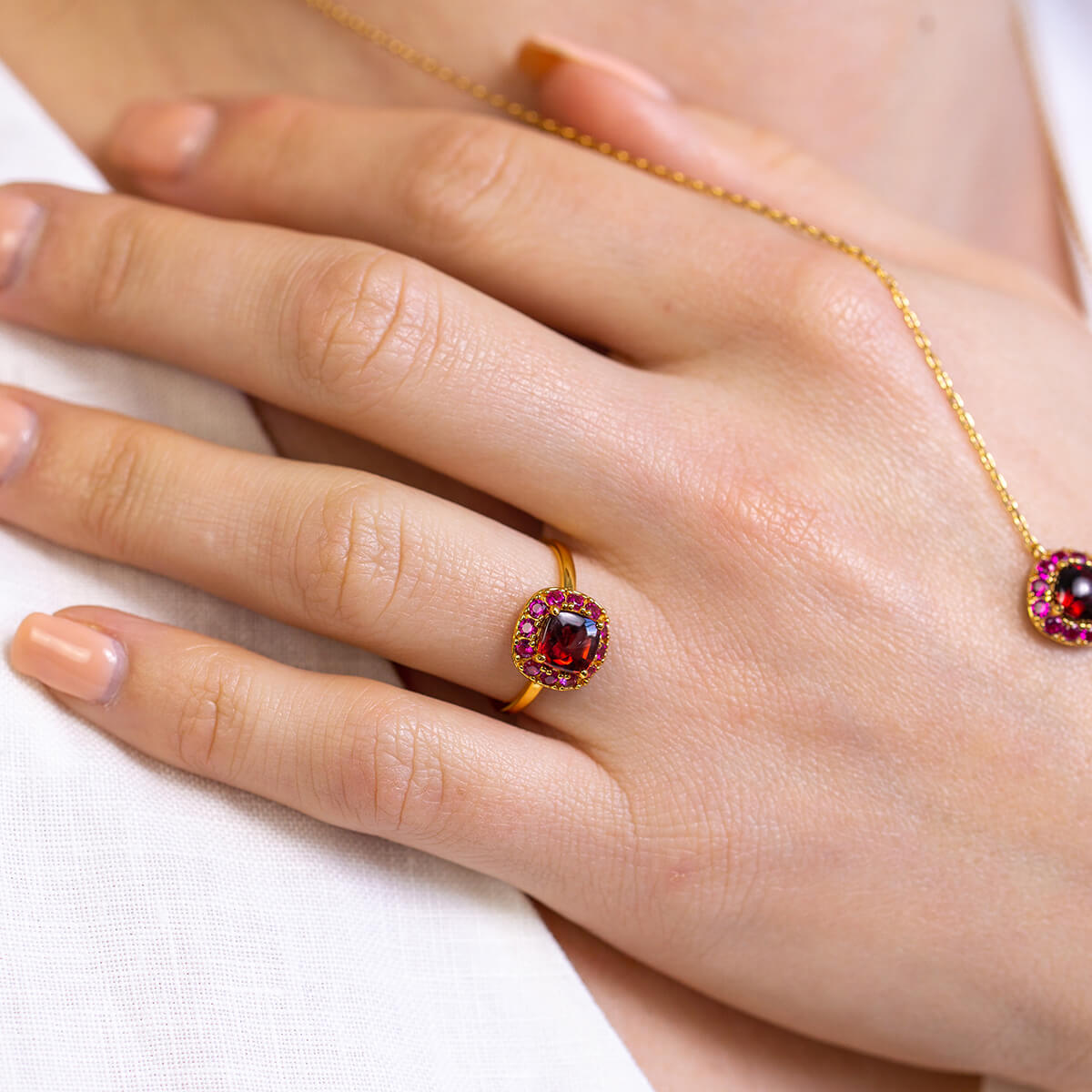 DEVOTION Garnet and Ruby Halo Ring